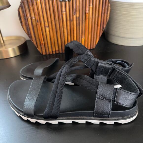 SOREL Roaming Decon Sandal Black Leather Strappy Sz 10 - Picture 4 of 7